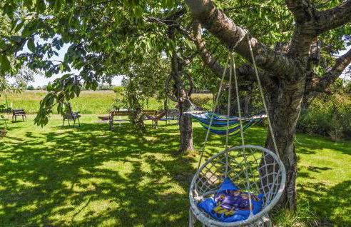 Cozy Home In Warnoleka With Wifi - Foto 5