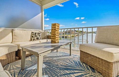 5 Bed3bath waterfront pool home with full gym, office, and heated pool! - Foto 38