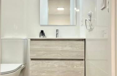 Modern and central independent apartment - Photo 5