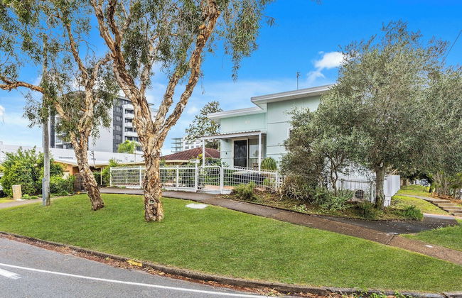 Palm Beach Cottage Walk to Beach - Photo 14