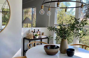 Zen Treehouse Retreat-Great Views & Peaceful Decks - Foto 6