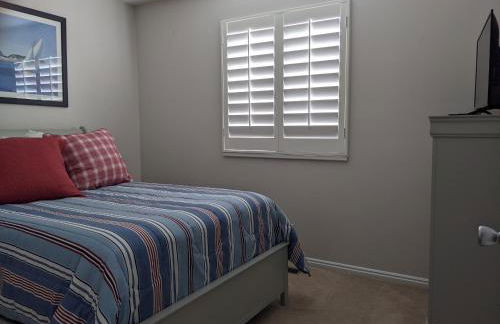 Beautiful Large Residential Home - Photo 23