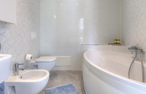 3 Bedroom Awesome Home In Umag - Foto 35