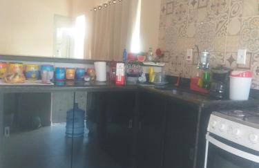 Casinha branca com piscina - Foto 9