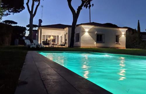 Villa Escocia, entre pinares y a pie de playa - Foto 3