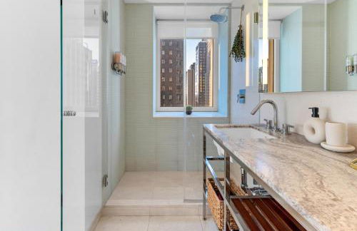 Lavish Two-Story Retreat in the Heart of Manhattan - Foto 6