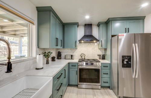 Walk to Dtwn Flagstaff Home with Great Outdoor Area - Foto 8