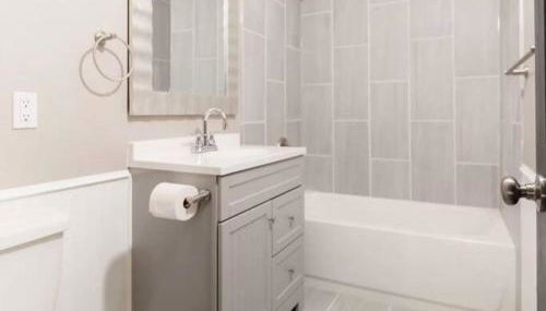 Spacious 3 BD Close To Everything! You’ll Love It! - Foto 3