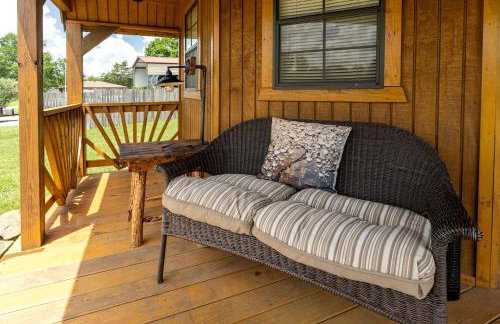 Serene Loft Cabin with Outdoor Grill and Fire Pit in Creal Springs, Illinois - Foto 18