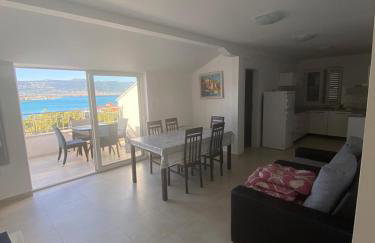 Genesis 4 - Photo 13