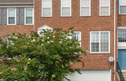 Spacious Townhouse near DC Airport Work Friendly - Foto 1