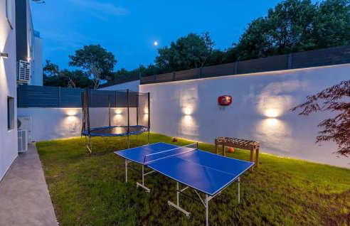 3 Bedroom Gorgeous Home In Sorici - Photo 9