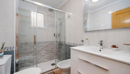 Torrevilbao cosy cerca de la playa - Foto 5, Shower