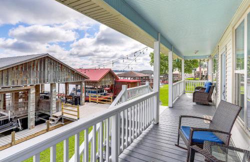 Lakefront Oscar Home with Game Room and Boat Dock! - Foto 28