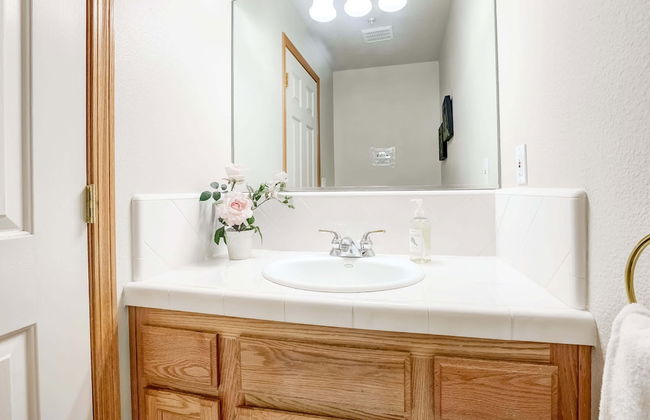 Montgomery Estates Bliss - Hot Tub, Pets, Family Fun! - Foto 17