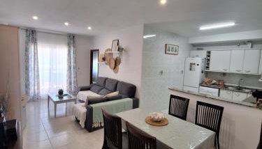 Centrico piso a 5 min de la playa, ac, wifi y parking incluido - Foto 3