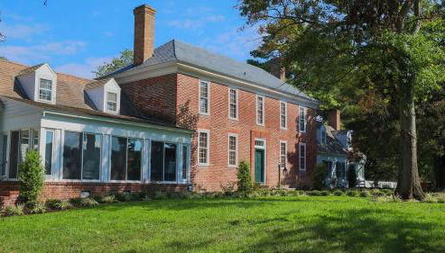 Vaux Hall Manor - 5BR Historic Farmhouse on Bay - Foto 5, Garden, Garden view