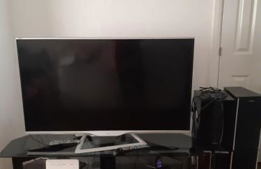 Our Guests Are Royal (KE) - Foto 6