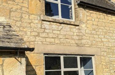 Stylish 3 bed Cotswold cottage with stunning views - Foto 27