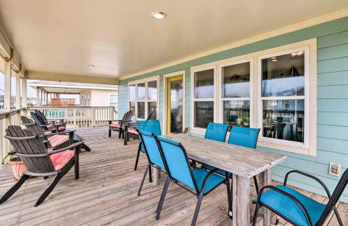 Unwind Poolside, Walk to Beach! Galveston Retreat - Foto 38
