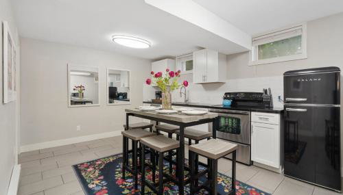 Charming Bungalow Next to CSU - Free Cruiser Bikes - Foto 3