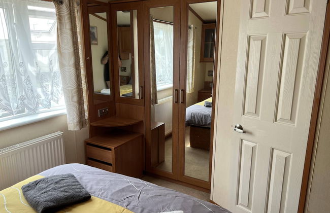 2 Bedroom Caravan at Heacham Beach With Decking - Foto 4