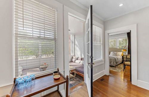 Stylish Myers Park 2 br with Screened Porch - Foto 28