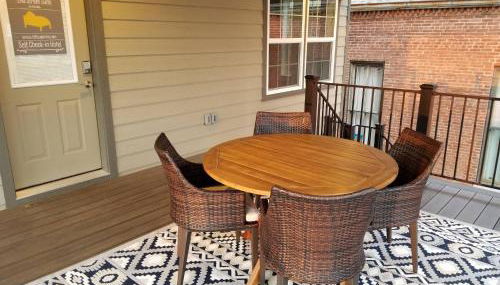 2nd Street -Deck Suite (back entrance) - Foto 5