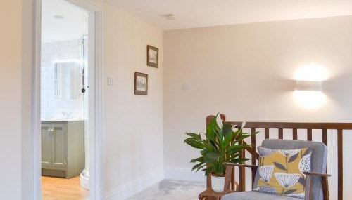 Stables End - Photo 3