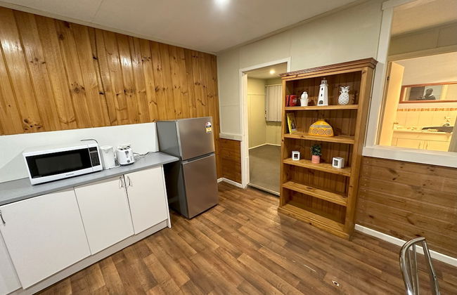 Cottage Charm with Nearby Shopping - Photo 6