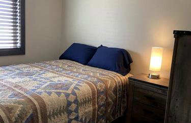 Modern Condominium with Pet-Friendly Drift Boat Parking near Madison River in Ennis, Montana - Foto 24