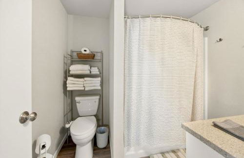 Clearview Comfort- 3BR near Airport! - Foto 2