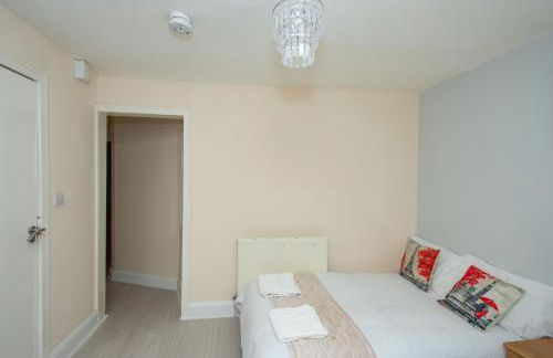 Saffron Studios - Photo 29