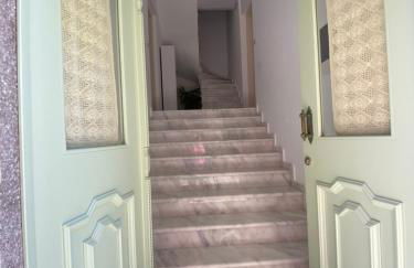 Διαμέρισμα σε ανακαινισμένο αρχοντικό 19ου αιώνα, κέντρο Μύρινας - Photo 5