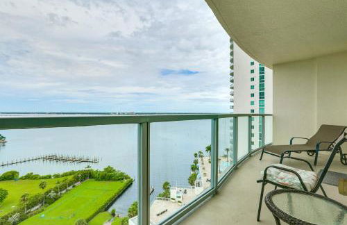 Heated Pool Access! Waterfront Fort Myers Condo - Foto 1