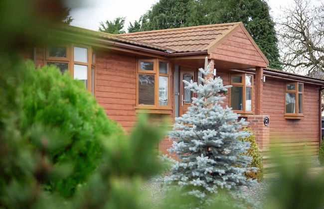 Stunning 3 Bedroom Lodge With Hot Tub in York - Foto 6