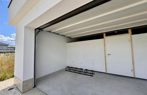 luxuriöse Villa Möwengeflüster - 220qm große Ferienwohnung für bis zu 8 Gästen mit Sauna direkt am Goitzschesee - Foto 47