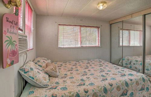 Middle Bass Resort Villa with Grill and Deck! - Foto 13