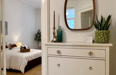 KuDAMM Charming Old Home,4-9 ppl,Family Friendly,Wifi,Savignyplatz - Photo 34