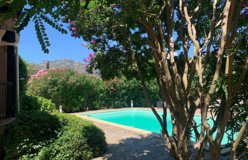 Villa privée dans un cadre verdoyant , piscine et grand jardin - Foto 6