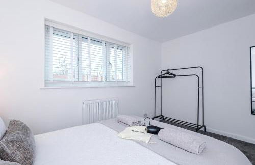 Stylish 2BR House for 4 in Manchester with Parking - Foto 28