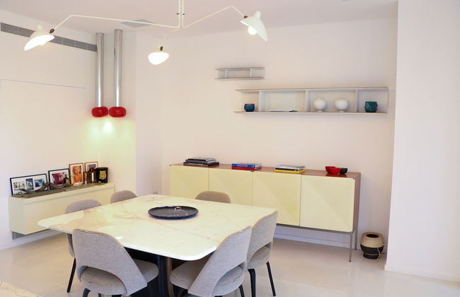 Luxurious Coastal Villa with Pool - Foto 36