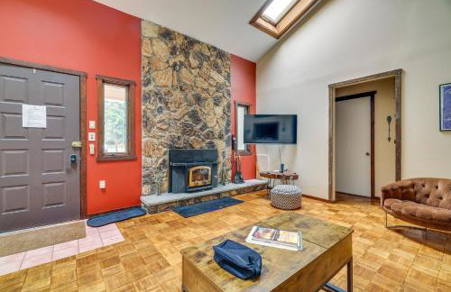 Peaceful Wooded Retreat at Lake Wallenpaupack! - Foto 6