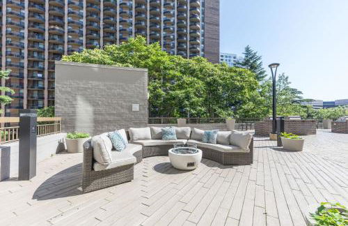 Capitol Convenience 2BR Luxury Minutes from DC - Foto 40