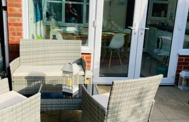 Stunning Seafront House with garden and private parking - Foto 52