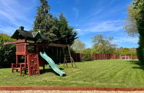 Stratford-upon-Avon 4BR Family Mansion on 1 acre with Pool, Gym & BBQ! - Foto 5