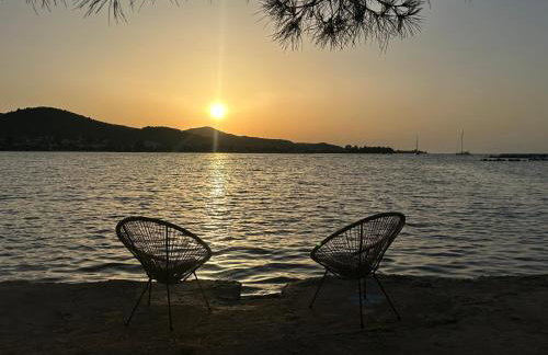 Beachfront house Miamore - 10 m from the sea - Foto 16