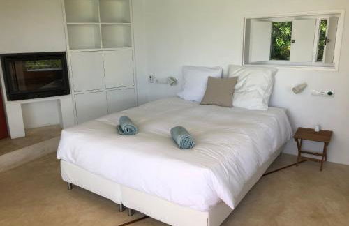 Luxury studio with private pool - Photo 9