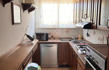 Un passo dal Mare - 50m from the Sea, with Garden, AC & WiFi - Foto 26