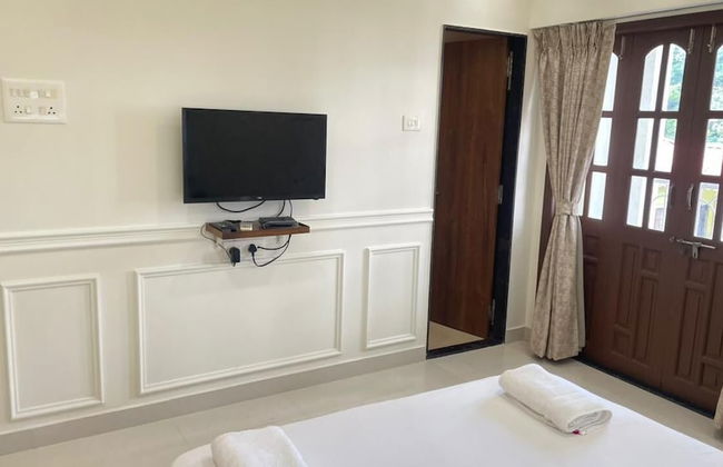 Monarch suites - Photo 17